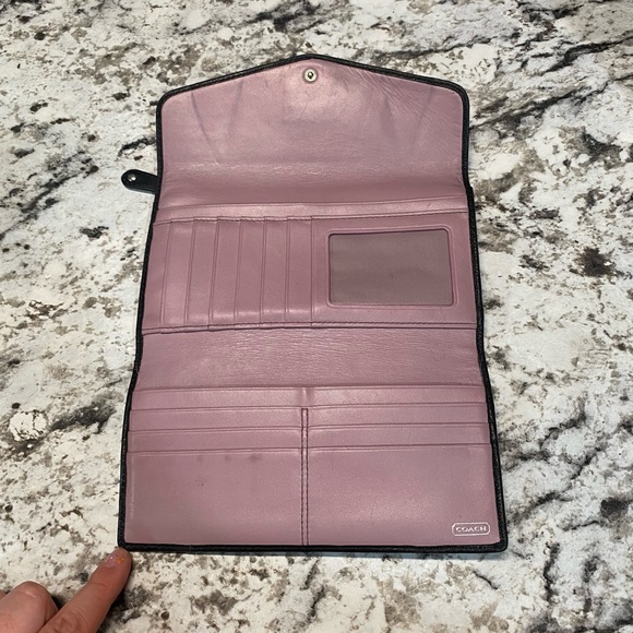 Coach leather wallet - Picture 3 of 3